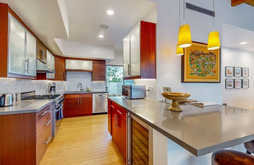Vista Las Palmas House | Exquisite home with enclosed yard, private pool, pool spa, gas grill - Dogs OK