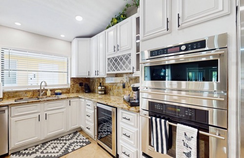 Naples Park House | Exquisite home with private pool, washer & dryer, and bikes