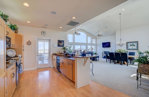 Manteo House | Exquisite Living in Pirate's Cove