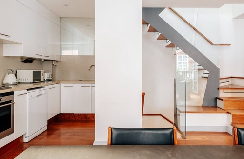 Royal Borough of Kensington and Chelsea House | Exquisite Mews in the Heart of Kensington, Londonn- 3 Bedrooms, 3 Bathrooms