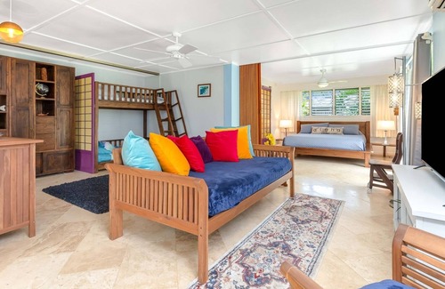 Waialua Condo | Exquisite Mokuleia Beachside Cottage