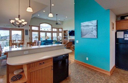 Ocean Isle Estates House | Exquisite Oceanside w Beach Access, Private Pool, Hot Tub, Game Room, Elevator, & Dog Friendly