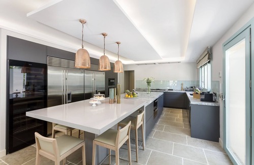 Sotogrande Villa | Exquisite private villa with private and heated pool and jacuzzi