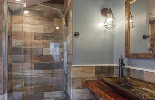 Downtown Wilmington House | EXQUISITE! Urban-Luxury, PARKING on-site, Stunning