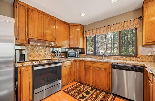 Arnold House | Exquisite Vacation Home with Hot Tub, EV Charger