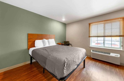 Central Oklahoma City Hotel | Extended Stay America Select Suites - Oklahoma City - West