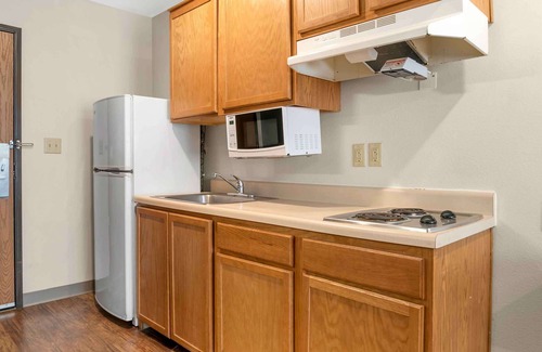 Kalamazoo Hotel | Extended Stay America Select Suites - Kalamazoo - West