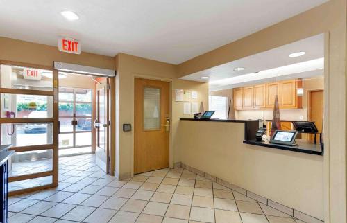 Cumberland Hotel | Extended Stay America Select Suites - Atlanta - Marietta - Wildwood