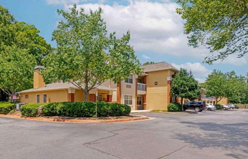 Smyrna Hotel | Extended Stay America Select Suites - Atlanta - Cumberland Mall