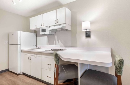 Jefferson Manor Hotel | Extended Stay America Suites DC Alexandria Eisenhower Ave