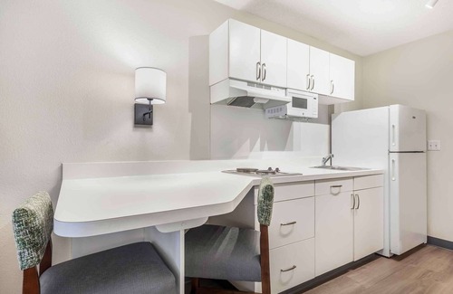 Jefferson Manor Hotel | Extended Stay America Suites DC Alexandria Eisenhower Ave