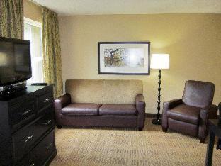 Fairvilla Hotel | Extended Stay America Suites - Orlando - Maitland - 1776 Pembrook Dr