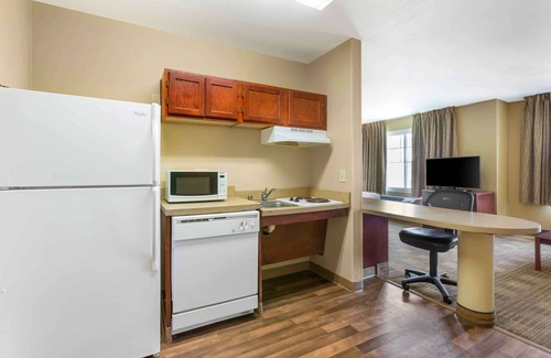 Durham Hotel | Extended Stay America Suites Raleigh RTP 4919 Miami Blvd