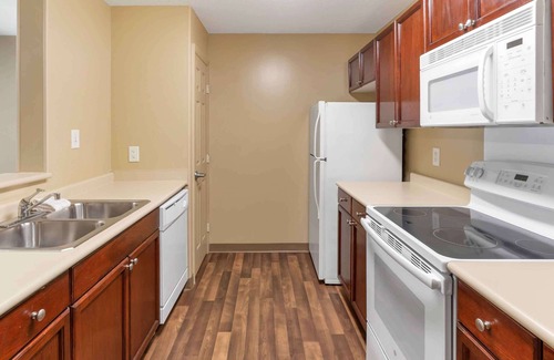 Durham Hotel | Extended Stay America Suites Raleigh RTP 4919 Miami Blvd