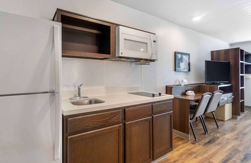 Clearwater Hotel | Extended Stay America Select Suites - Clearwater