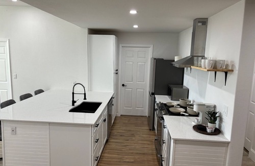 Garland House | Extended Stay Temporary Housing for Families & Working Professionals
