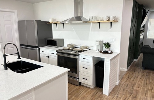 Garland House | Extended Stay Temporary Housing for Families & Working Professionals