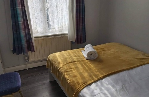 Luton Apartment | Exton House - Huku Kwetu (Luton)