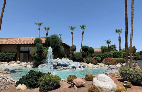 Cathedral City Condo | Extra Clean and Cozy Condo a short distance from Palm Springs.