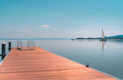 Balatonfuzfo Apartment | Fűzliget Surf Front