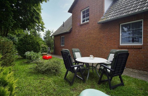 Bergen auf Ruegen Apartment | F-1109 Ferienwohnung am Stadtrand - Ferienwohnung am Stadtrand F-1109