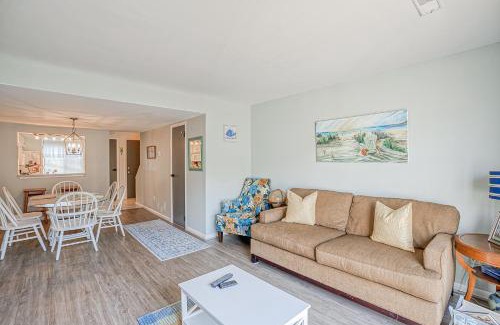 Oceanmarsh Subdivision House | F Building Ocean and Pool Views from Porch