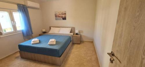 Neoi Epivates Apartment | F & R Villa Room No 5