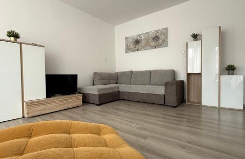 Pecs Apartment | F25 Apartman