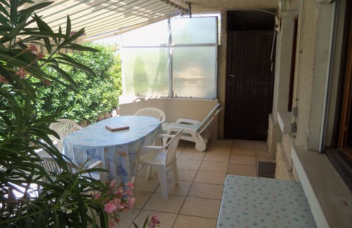 Frontignan House | F3 on the ground floor of a beach house 50m