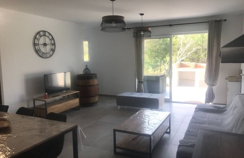 Figari House | F3 with swimming pool 10 minutes from the beaches and Porto-Vecchio