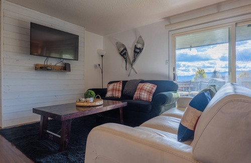 Dillon Condo | F304 Whistling Woods, Beautifully remodeled Dillon Valley Condo