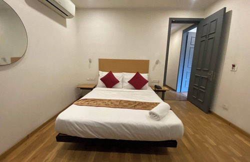 Pashim Vihar Hotel | F9 Hotels