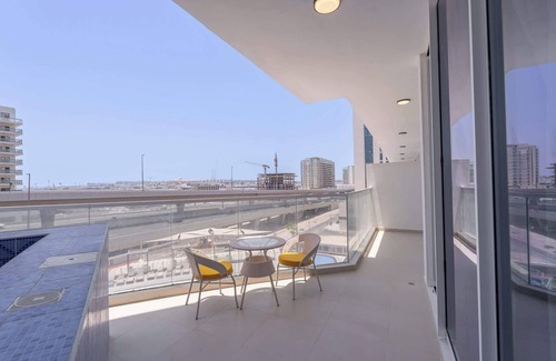 Dubai Apartment | Fab Al Furjan Apartment Sleeps 4 with Private Pool
