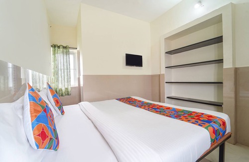 Peelamedu Hotel | FabExpress Clover Castle