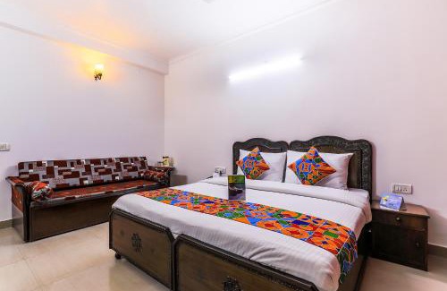 Noida Hotel | FabExpress Hemkunt Mansion