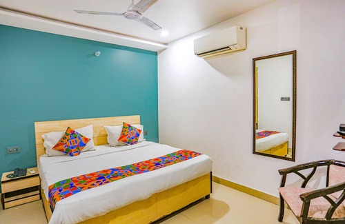 Rohini Hotel | Fabexpress Rama