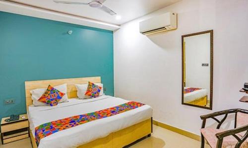 Rohini Hotel | FabExpress Rama - Rohini Sector 24