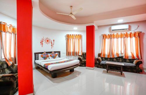 Nashik Hotel | FabExpress Sai Lodging - Nashik Railway Station