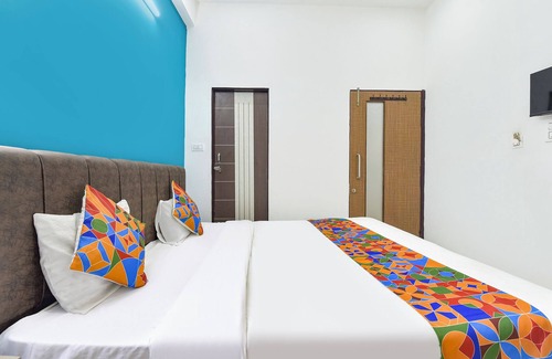 Sitapura Hotel | Fabhotel Avondale