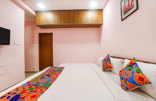 T Nagar Hotel | Fabhotel Hathvik Park - Near to Nandanam Metro Station