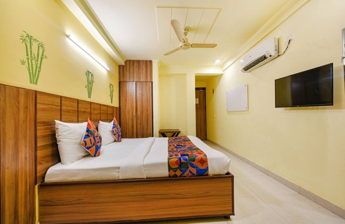 South West Hotel | Fabhotel Ishtara Auberge