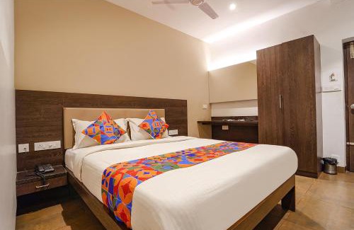 Ram Nagar Hotel | FabHotel Karpagam - 900m from Nehru Stadium