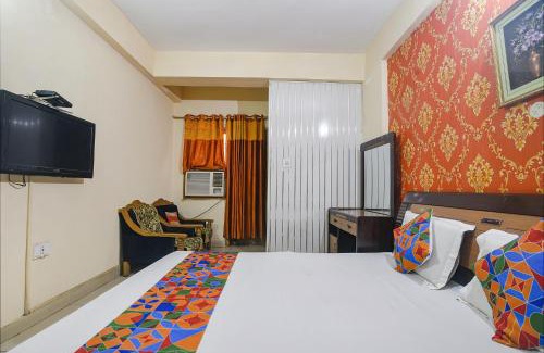 Patna Hotel | FabHotel Maadhavam Residence