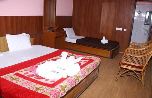 Kodaikanal Hotel | FabHotel MG Residency