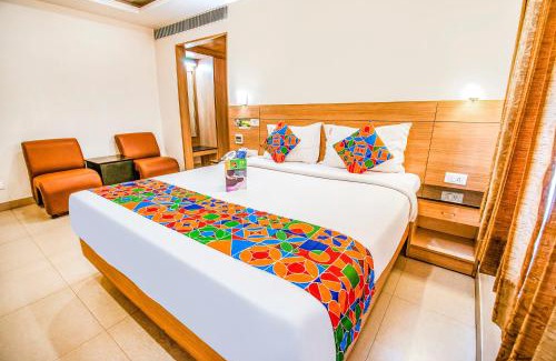 Gandhipuram Hotel | FabHotel Prime Royal Castle - Nr Coimbatore North Railway Station