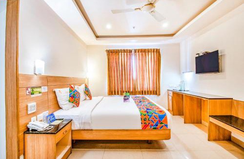 Gandhipuram Hotel | FabHotel Prime Royal Castle - Nr Coimbatore North Railway Station