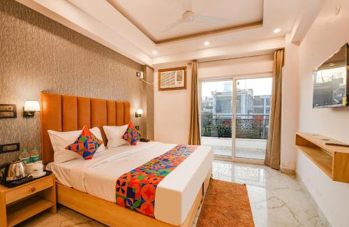 South West Hotel | FabHotel Tree House - Nr Yashobhoomi Convention Centre