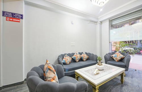 South West Hotel | Fabhotel Vr Residency