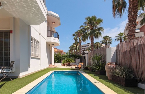 Salou Villa | Fabulosa Villa en el Centro de Salou con Piscina Privada