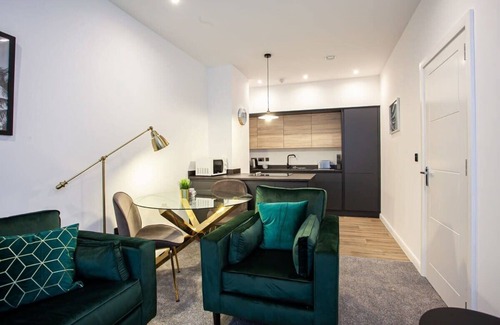 Bolton Apartment | Fabulous 1 Bedroom Apartment in Bolton